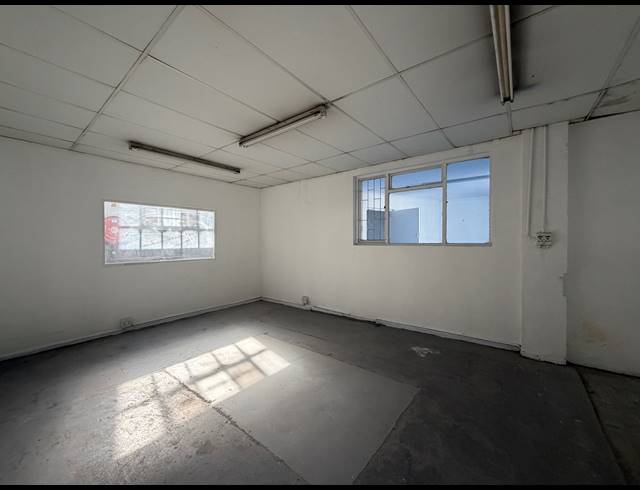 2,356M² WAREHOUSE TO LET IN EPPING INDUSTRIAL